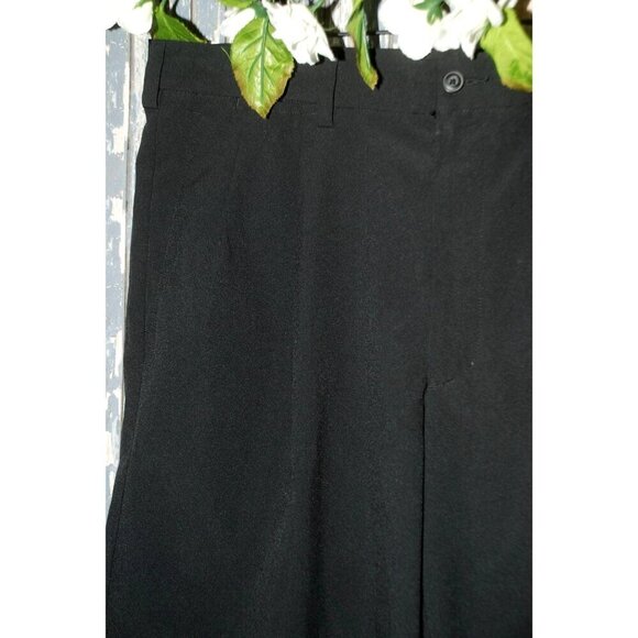 PGA Tour Men's Black Golf Shorts Size 40 Pockets Pleated Front Classic Look - Picture 2 of 4